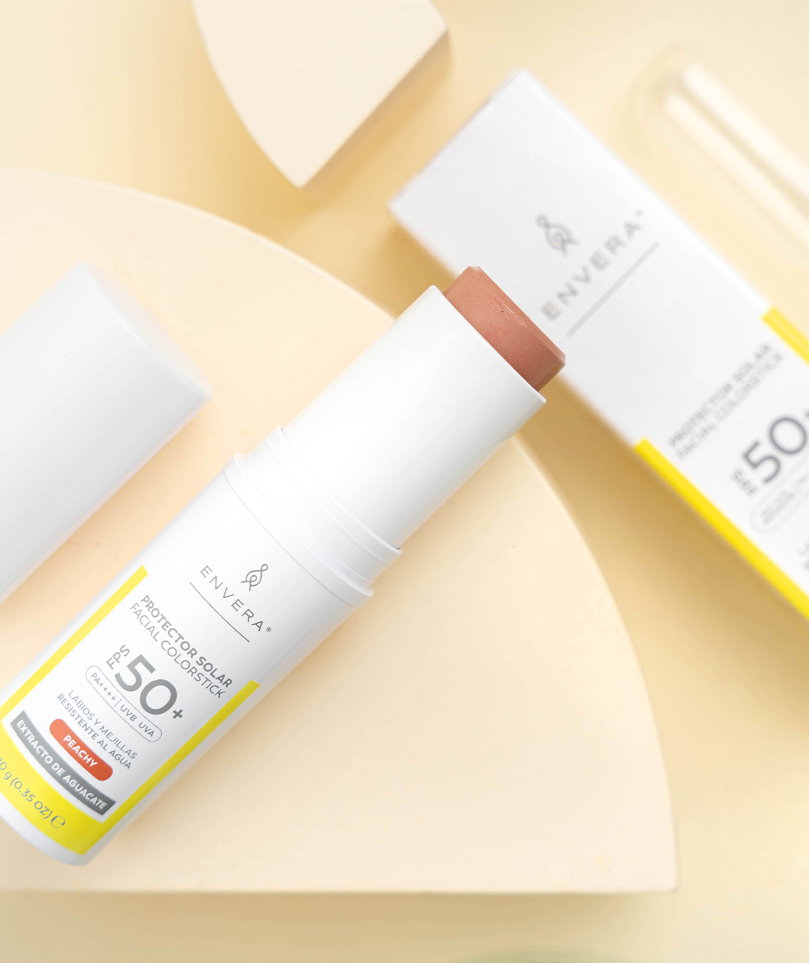 Protector Solar en barra con color (Peachy) FPS 50+ UVA/UVB, PA++++ - Envera